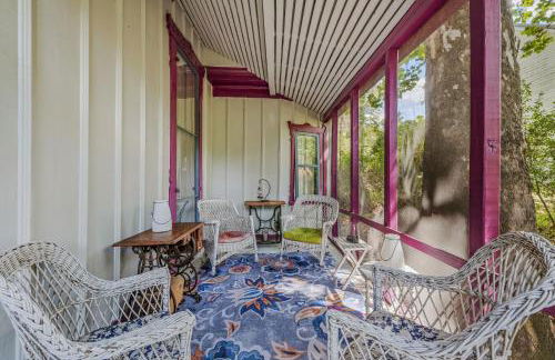 The Manor - Historic Mansion, Wifi, Covered Porch, Screen Porch, King Bed, Walk to Spas, Shops & Restaurants - Foto 39