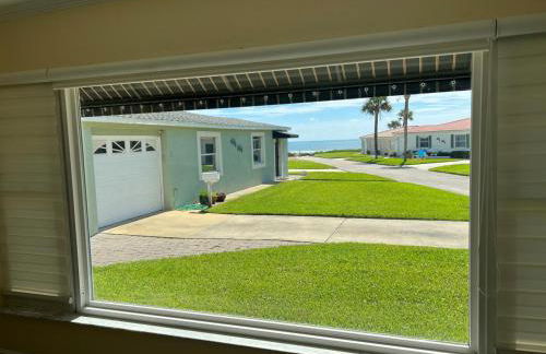 3 bedroom 2 bath home walking distance to beach - Foto 37