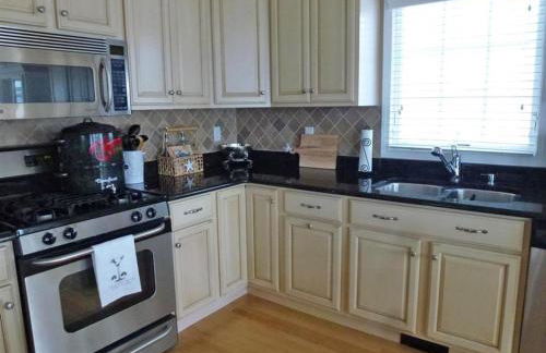 Oceanside Brant Beach Single Family Beach Badges Private Yard Wifi Ocean And Bay Views Washer & Dryer This Home Will Allow You To Truly Feel - Foto 14