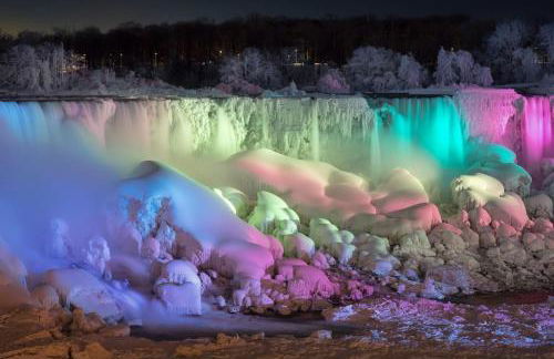 Family Fun Pool Central Airport - Photo 29