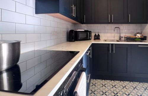 1 BR Flat with Free Parking 10 min to Colliers Wood - Foto 14