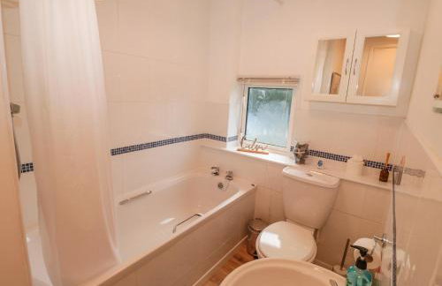 Honeysuckle Cottage - Photo 20