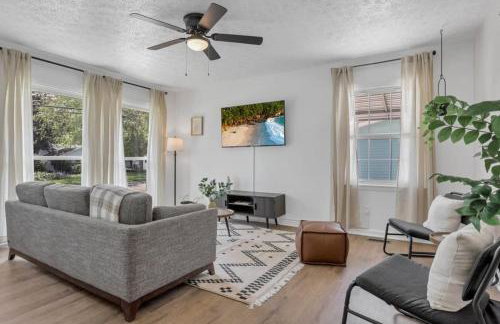 Housepitality - Electric Ave - 3 BDR and Hot Tub - Foto 1