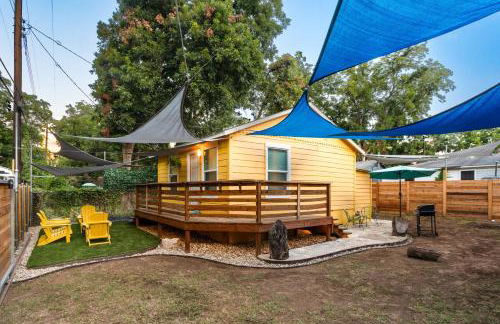 East Austin Bungalow w BBQ Firepit Fun Yard - Foto 1