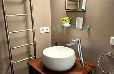 TERRE d'HISTOIRE - Baignade - Canoë - Piste cyclable à 100 m - Foto 17