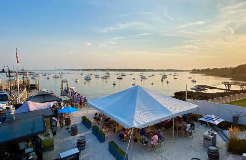 Fresh Modern Garden Level Kittery Studio - Photo 17