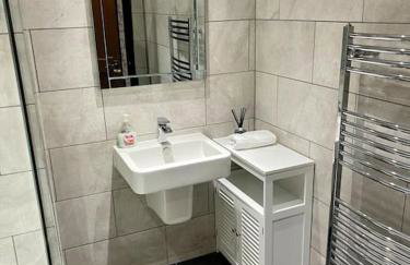 Outstanding 6 Bedroom House Cotton End, Bedford - Foto 53