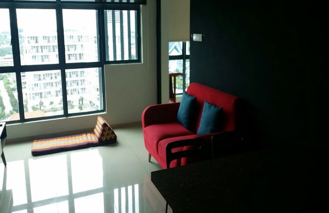 Lawang Suite 1 Bedroom Corner Apartment - Photo 16