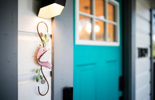 Longhorn Home with King Bed & Rain Showers Walk to DT Activities, Lake & Eateries - Foto 7