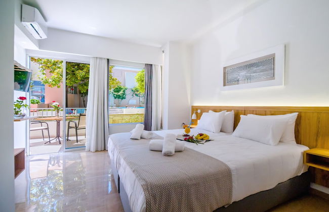 Lotus Hotel Apartments - Photo 6