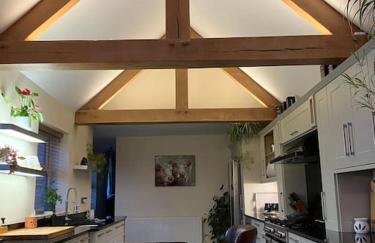 Woodbine Cottage-PART OF ALTON COTTAGES - Foto 6