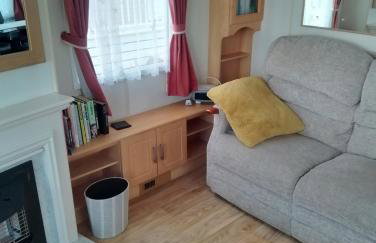 Country retreat one - Photo 3