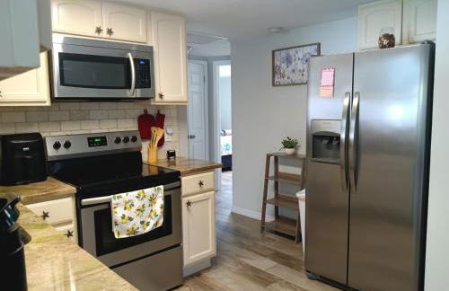 Heated & Screened in Pool - Photo 29