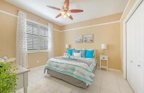 Paradise Escape Luxury Pool w/Game Room King Bed - Foto 43