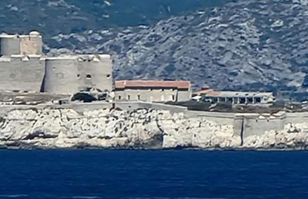 LE MUGEL cocooning SPA et proche calanques de Cassis - Foto 37