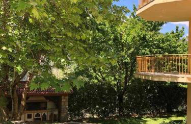 Ανάμεσα στα Έλατα - Foto 7