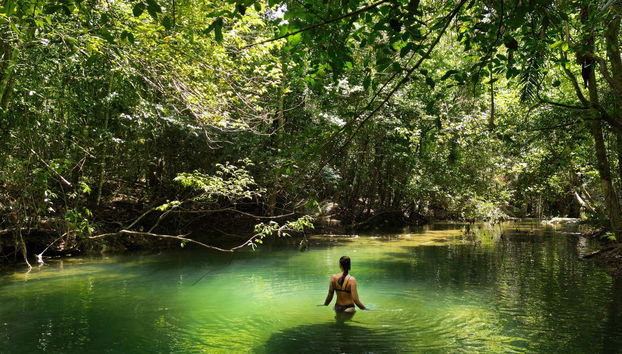 Excursión a los Tres Ojos y el Salto de Socoa - Foto 2, Bañándonos en el cenote