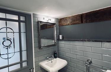 The Foremans House, With Hot Tub, A luxurious Historical pre 16th Century Grade II Listed House, location Essex in a picturesque Village, Country Pub In walking Distance - Foto 31