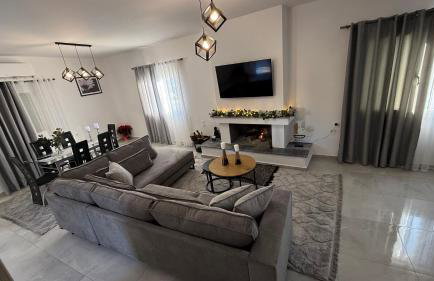 Το ΦΑΡΑΓΓΙ Του ΠΑΡΝΑΣΣΟΥ - Foto 3