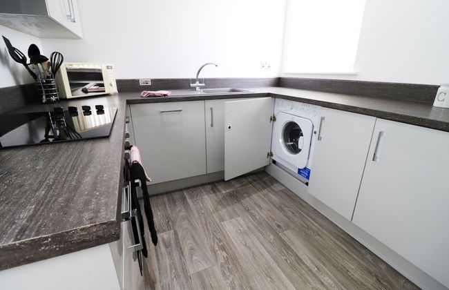 Breck Blackpool - Photo 28