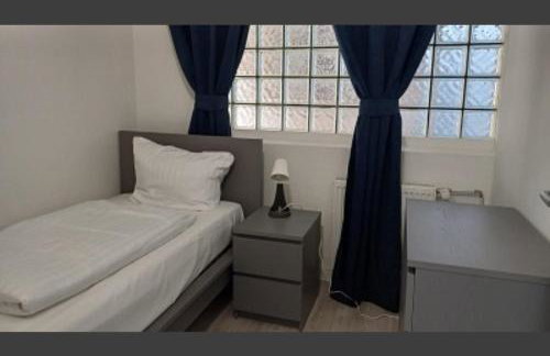 BoLA 40 Apartment Hamburg 3 Schlafzimmer Einzelbetten - Foto 1