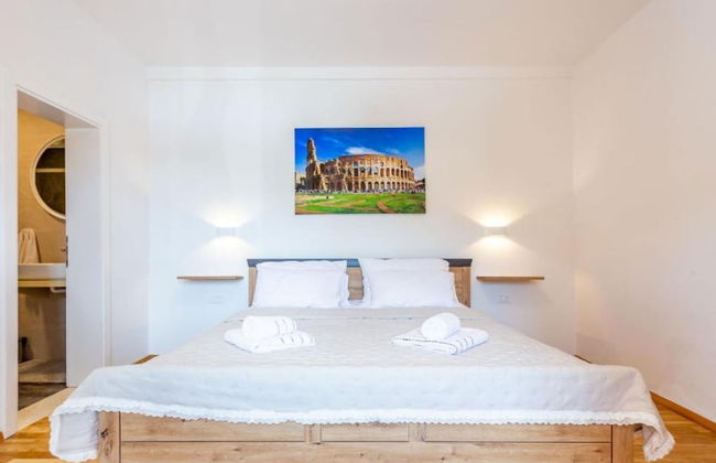 Peaceful Murvica Villa Pool, Garden, and Modern Comfort - Photo 7