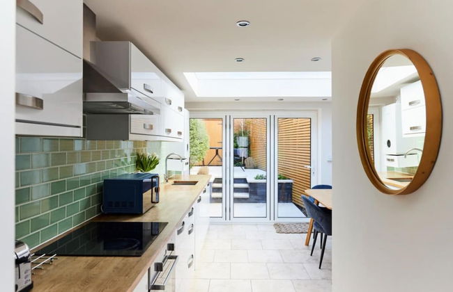 The Elmbridge Getaway - Glamorous 2bdr With Garden - Foto 10