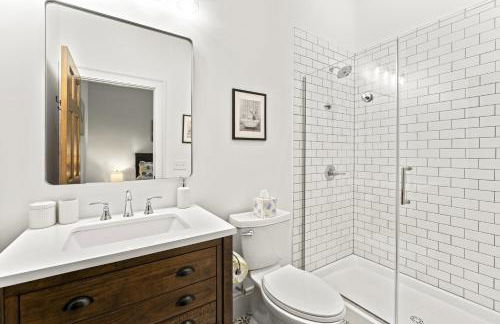 Lakeside Retreat Sleeps 22 Dock Grill Game Room - Foto 45