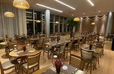 FLAT EXCLUSIVO DENTRO DO HOTEL RAMADÃ - Eixo Monumental - Foto 38