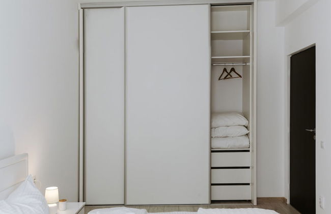 Kings Apartments - Photo 8