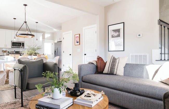 Cherokee by AvantStay – Contemporary Design in a Prime Location - Photo 35