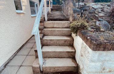 Gorwel is an Art Deco 1930s villa with sea views - Foto 9