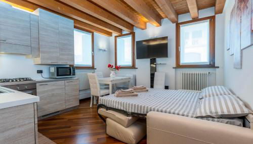 GuestHost - New Ride Palmanova Apartment - Photo 4