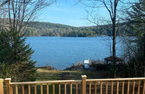 Spacious Lakefront Retreat w/Stunning Views - Foto 19