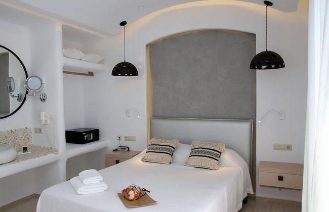 Spiros Hotel - Photo 11