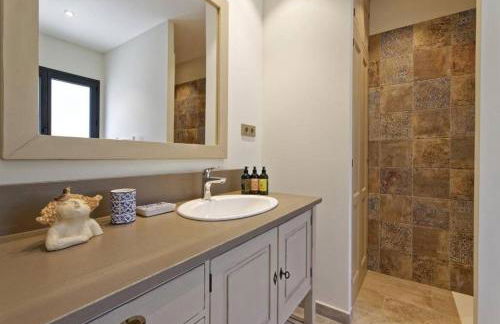 Un joli hameau au coeur du vignoble de l'Escarelle et de la Provence Verte - Foto 53