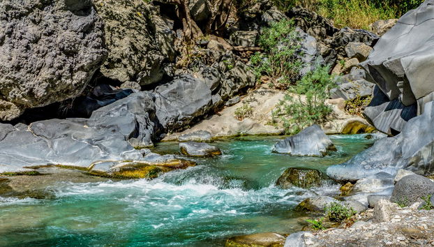 Trilha aquática pelas Gargantas de Alcântara