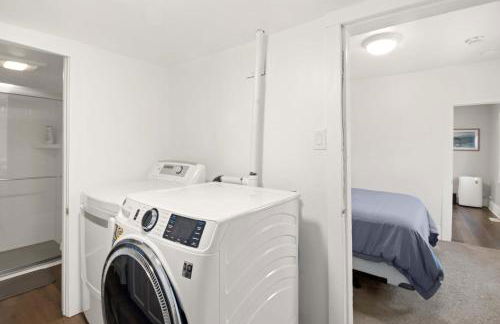 Charming, Historic! Walking Distance to Town! - Photo 16