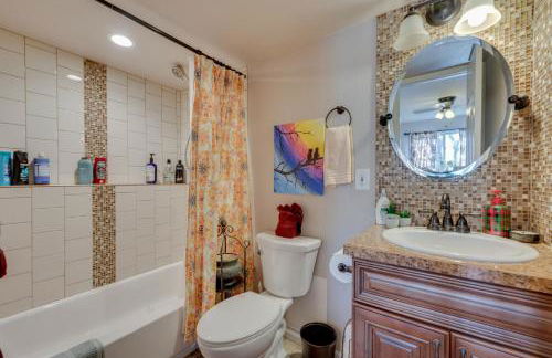 Loveland Home with Private Hot Tub and Wood Fireplace! - Foto 18