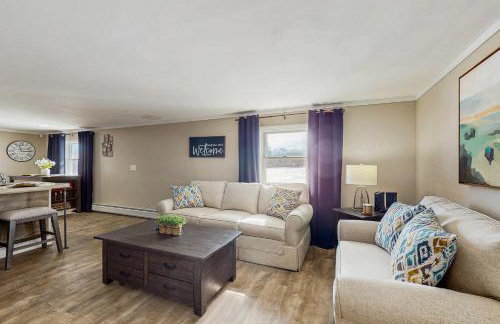 Close to Lake George! Couples Retreat with Pool - Foto 13