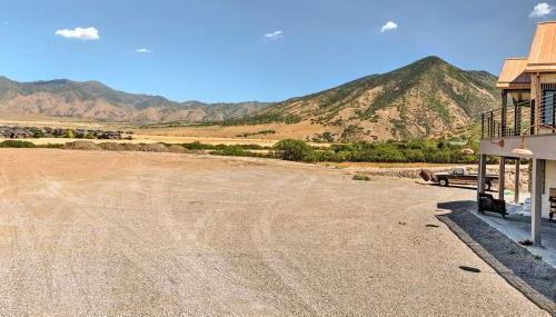 Spacious Tooele Unit with Sprawling Mtn Views! - Foto 3