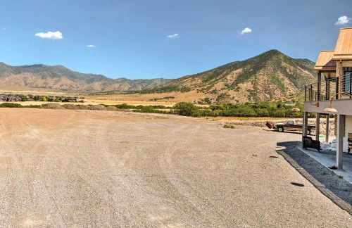 Spacious Tooele Unit with Sprawling Mtn Views! - Foto 3