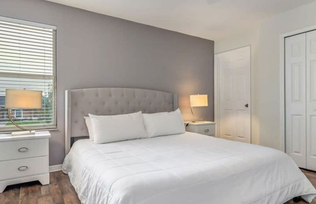 Remodeled Gem - Comfort and Location - Foto 19