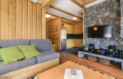 Beautiful Home In Gornji Zvecaj - Foto 3