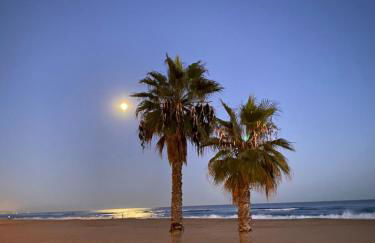 Beach Front 2 Bedrooms Apartment - Foto 18