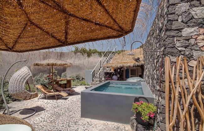 Rock Villas - Emporio | Pool, Jacuzzi, Castle View - Foto 17