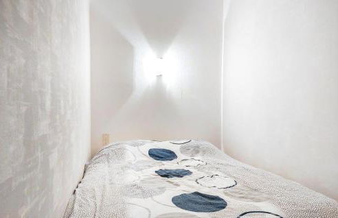 2 Bedroom Amazing Home In Pays De Belvès - Foto 14