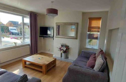 Modern 4 bedroom house in Weymouth Sunny Corner - Photo 34