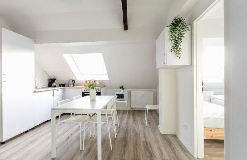 T&K Apartments - 1 to 4 Room Apartments - 20min to TradeFair Messe Airport Düsseldorf - Photo 3