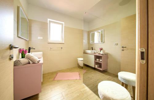 Beautiful Villa Vita Maris with heated pool - Foto 62